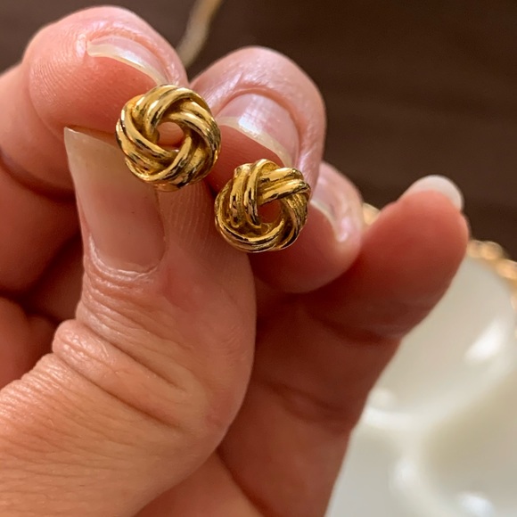 Vintage Gold Plated Knot Post Style Earrings Duo - Picture 3 of 4